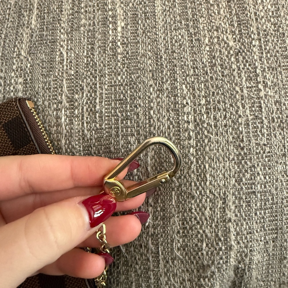 Louis Vuitton Damier Ebene Key Pouch with Gold Accents - Picture 4 of 7